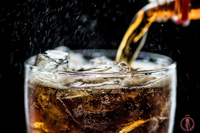 fizzy-cola-drink-macro-shot-pic4_zoom-1500x1500-22975-1024x683
